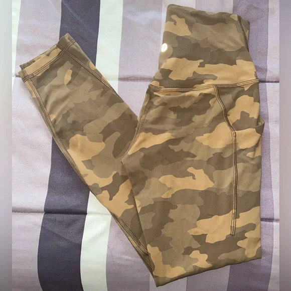 Lululemon Align High-Rise Pant with Pockets 25" Heritage 365 Camo Beige Multi- 4 - Picture 7 of 13
